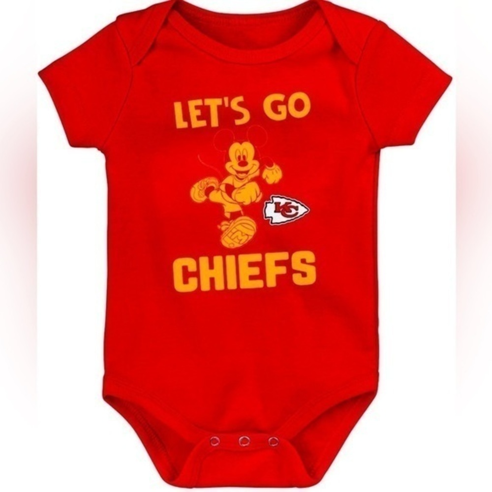 🆕 NFL x Disney Mickey Mouse Countdown Kansas City Chiefs Cotton Bodysuit Onesie